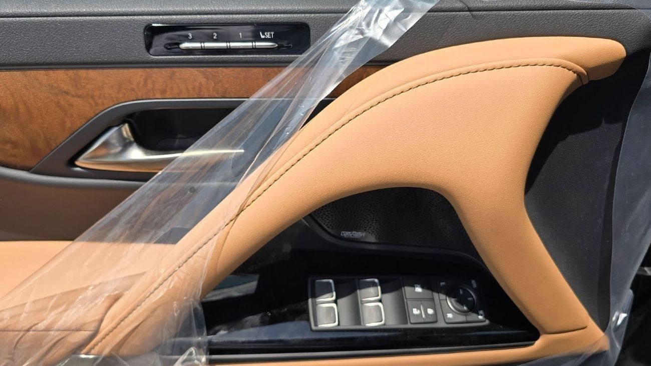 Lexus LX 600 2026 Lexus LX600 Signature 3.5L AT Petrol (Black-Tan) /w Wood Accent