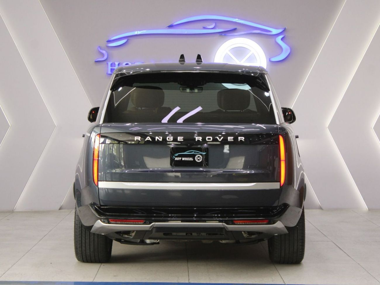 لاند روفر رينج روفر Vogue P550 Autobiography | BRAND NEW!