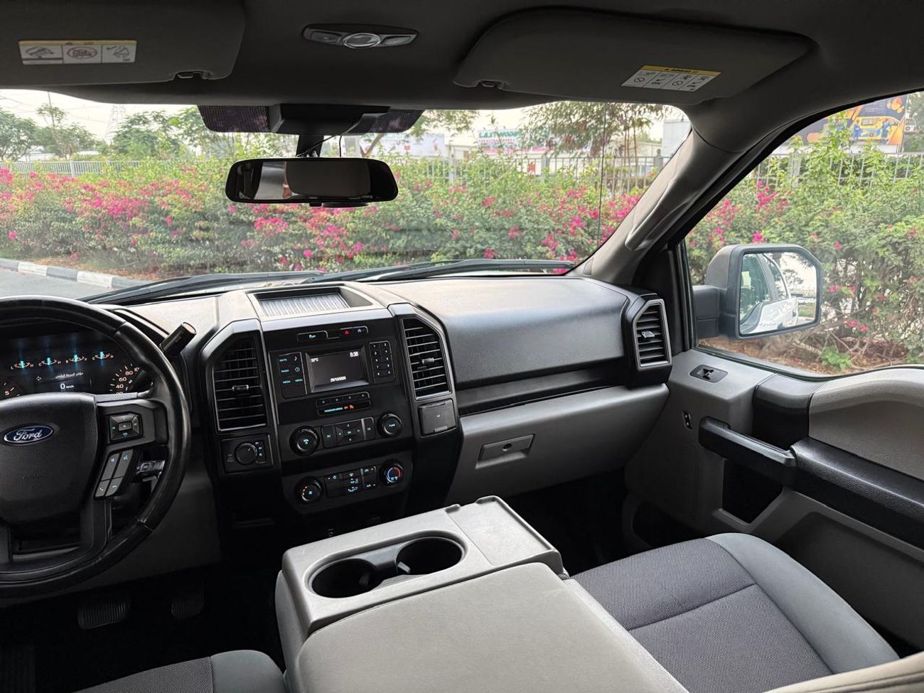 Ford F-150 XL FX4 Platinum 5.0L FX4  5.0L FORD F150 2019 GCC V8 FX4 IN GOOD CONDITION