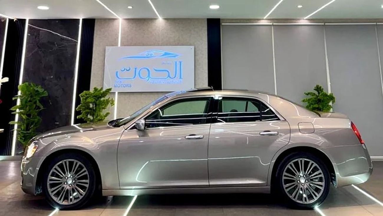 كرايسلر 300C Limited 3.6L || GCC || SPACIOUS AND DEPENDABLE || GREAT || EXCELLENT PERFORMANCE || COMFORT