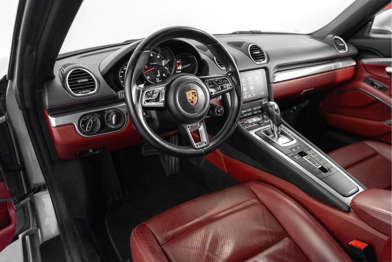 Porsche 718 Boxster Std 2.0L A/T