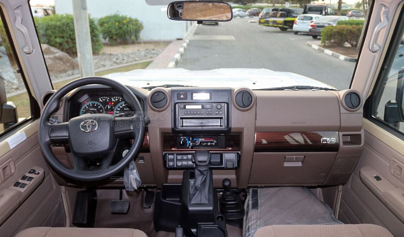 تويوتا لاند كروزر بيك آب 2025 Model Toyota Land Cruiser Pick Up, LC79 Double Cabin, 4.0L Petrol 4WD 6A/T