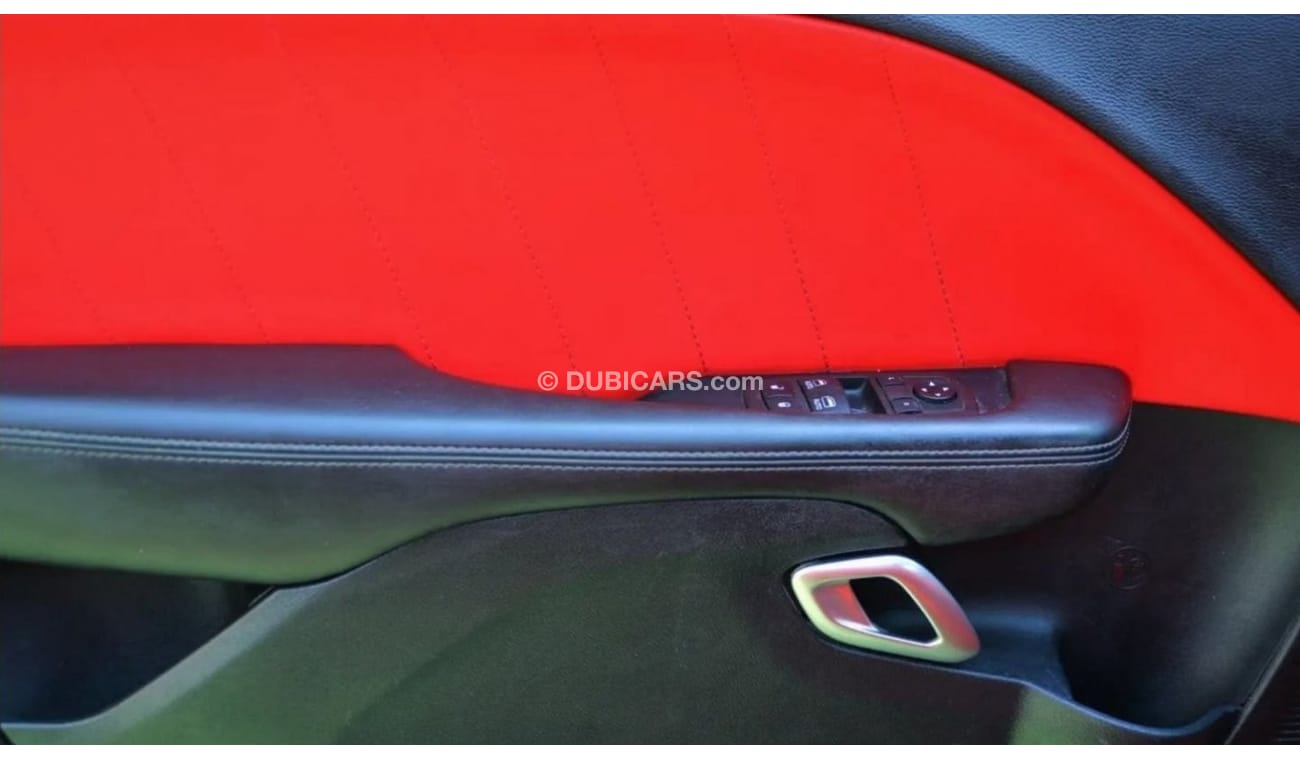 Dodge Challenger Challenger SXT V6 3.6L 2018/ Original AirBags/ SRT Kit/Leather Interior/Excellent Condition