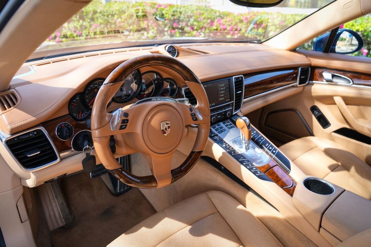 Porsche Panamera 4S 2012!! GCC SPECS!! FULL SERVICE HISTORY