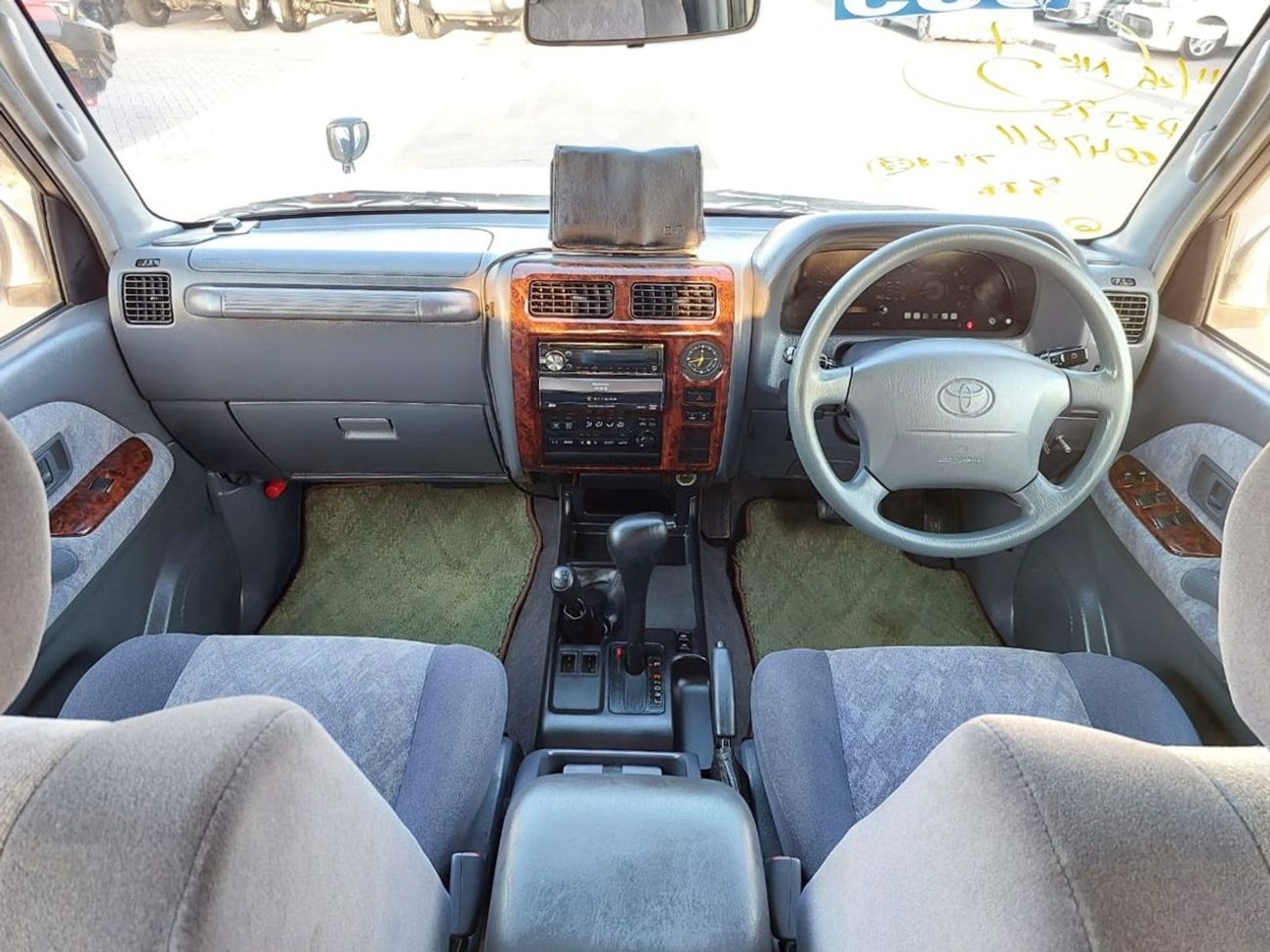 Toyota Land Cruiser TOYOTA LAND CRUISER PRADO SUV RHD 2001 MODEL 2.7 L PETROL AUTOMATIC(PM47611)