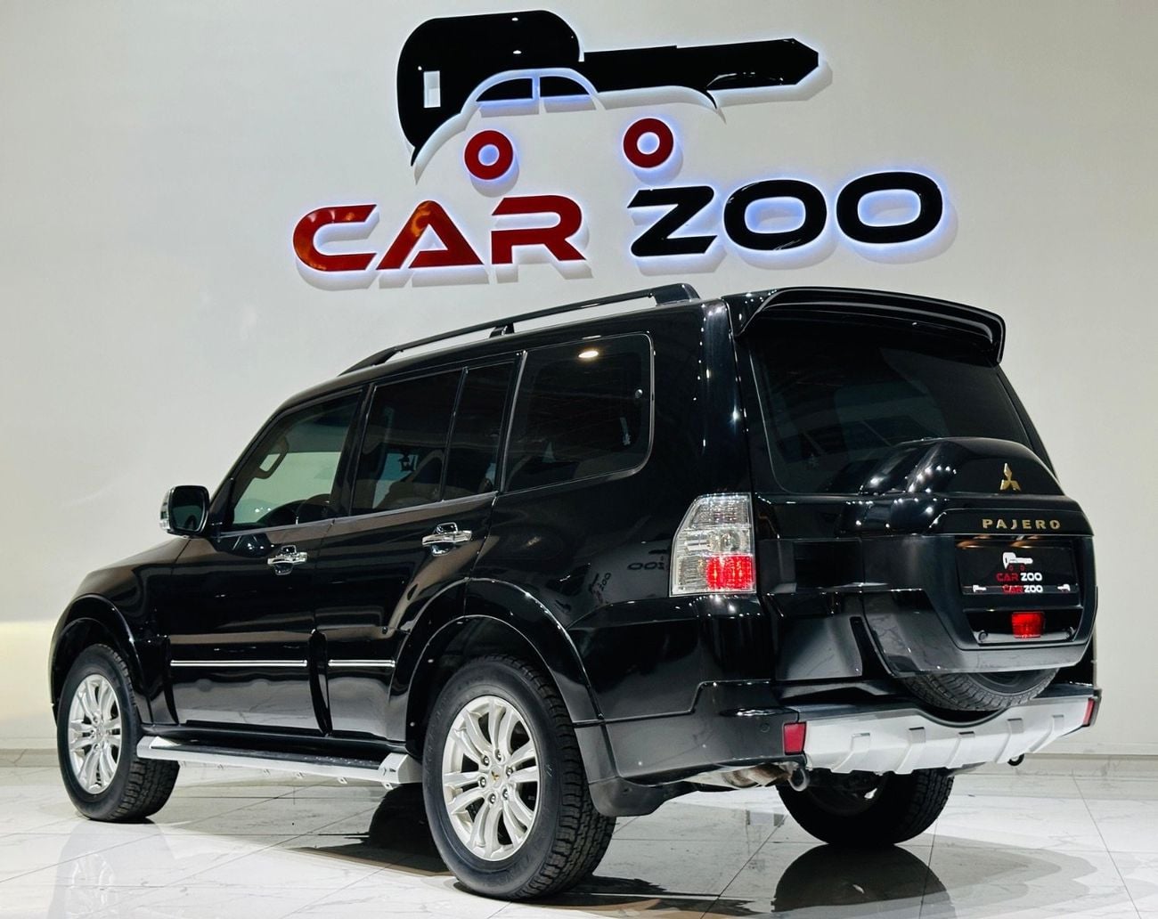 Mitsubishi Pajero GLS Mid 3.8L (243 HP)