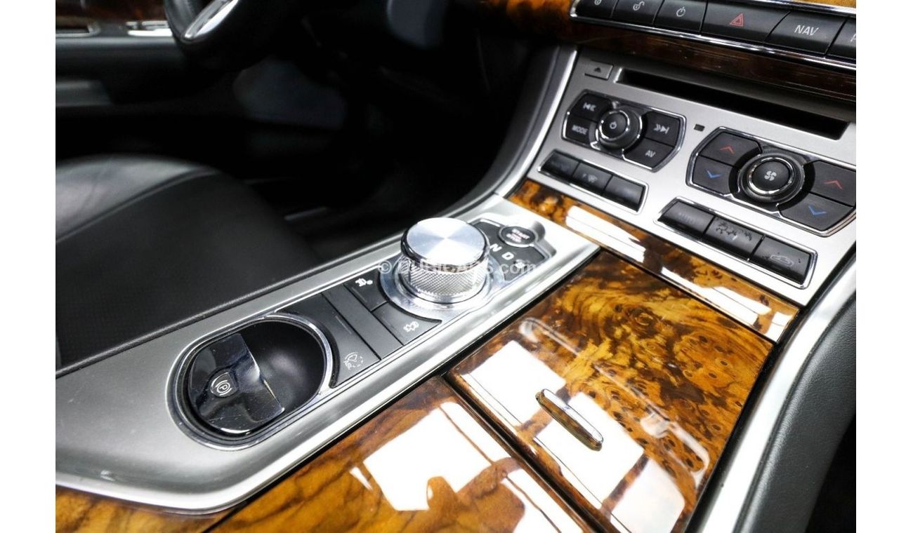 Jaguar XF RESERVED ||| Jaguar XF 2014 GCC under Warranty with Flexible Down-Payment