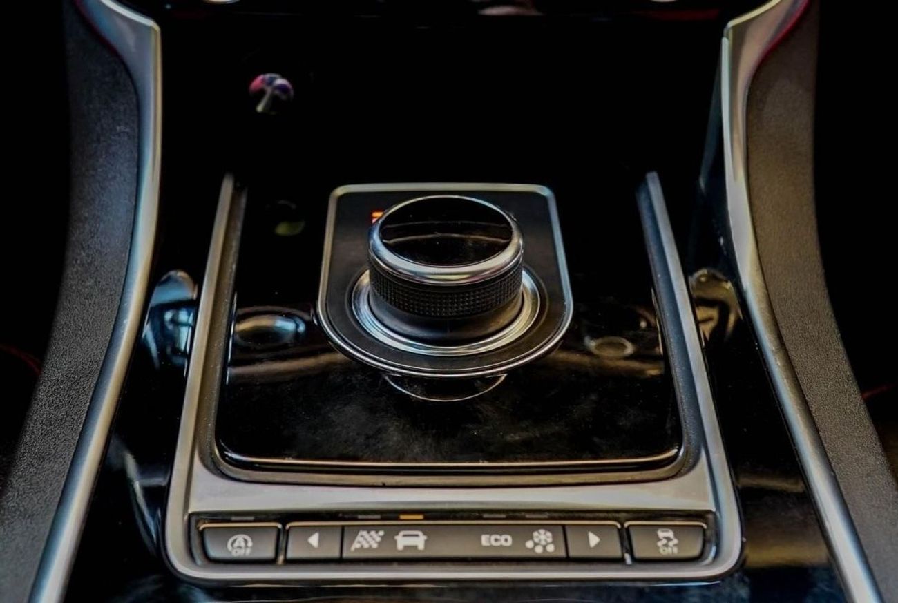 جاكوار XF R-ديناميك SE