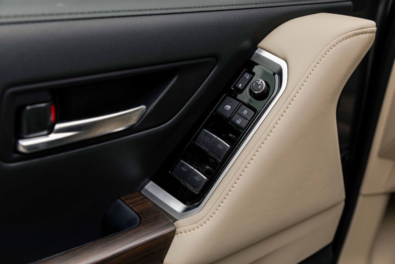 Toyota Land Cruiser GXR 4.0L - Grey Mettalic Inside Beige | Export Only