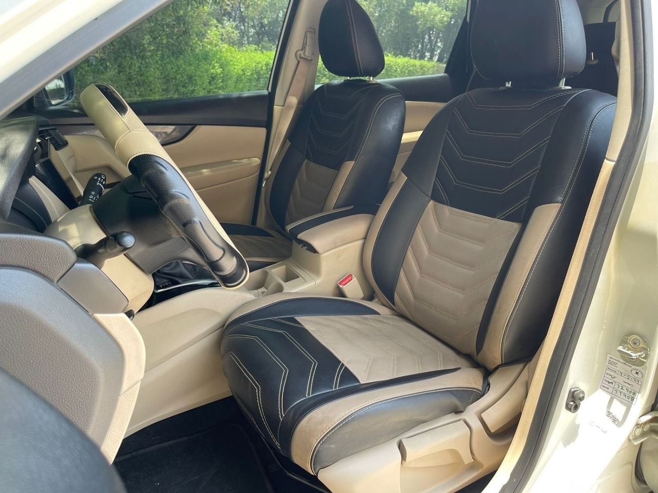 Nissan XTrail SV NISSAN X-TRAIL   MODEL 2019  V4    L2,5   Excellent Condition (GCC  _ SPEC) - VERY GOOD CONDITION