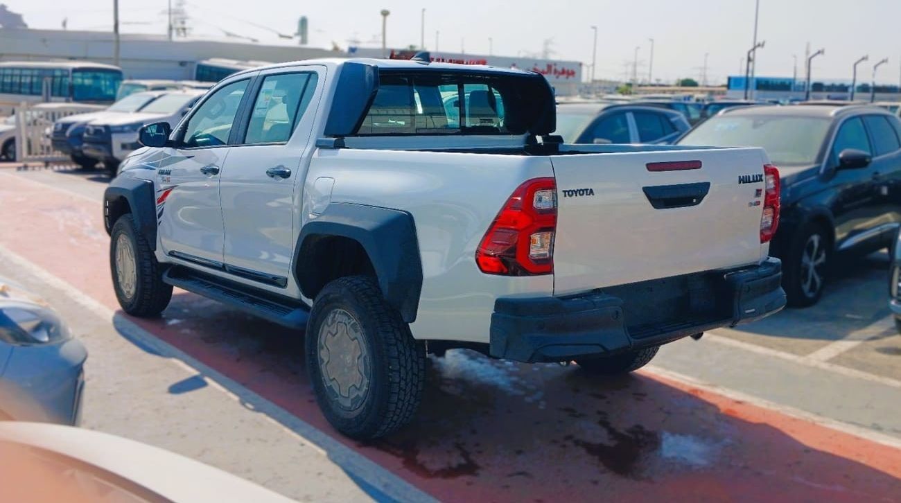 Toyota Hilux Toyota Hilux GR Sport 2.8L Saudi Specs 2025YM