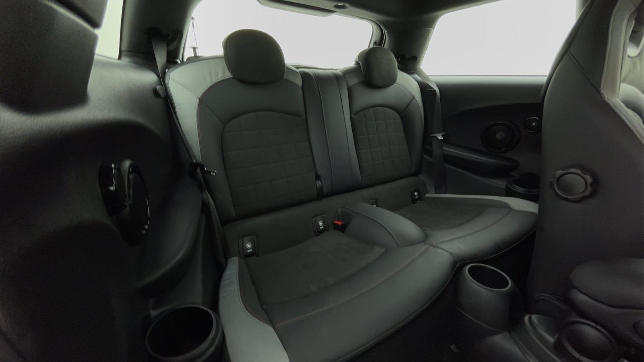 ميني كوبر JOHN COOPER WORKS 2 | بدون دفعة مقدمة | اختبار القيادة في المنزل