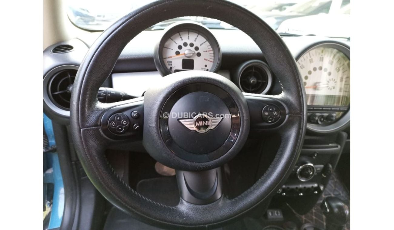 Mini Cooper 1600 CC, model 2013, panorama, leather, automatic, cruise control, central lock, in excellent condit
