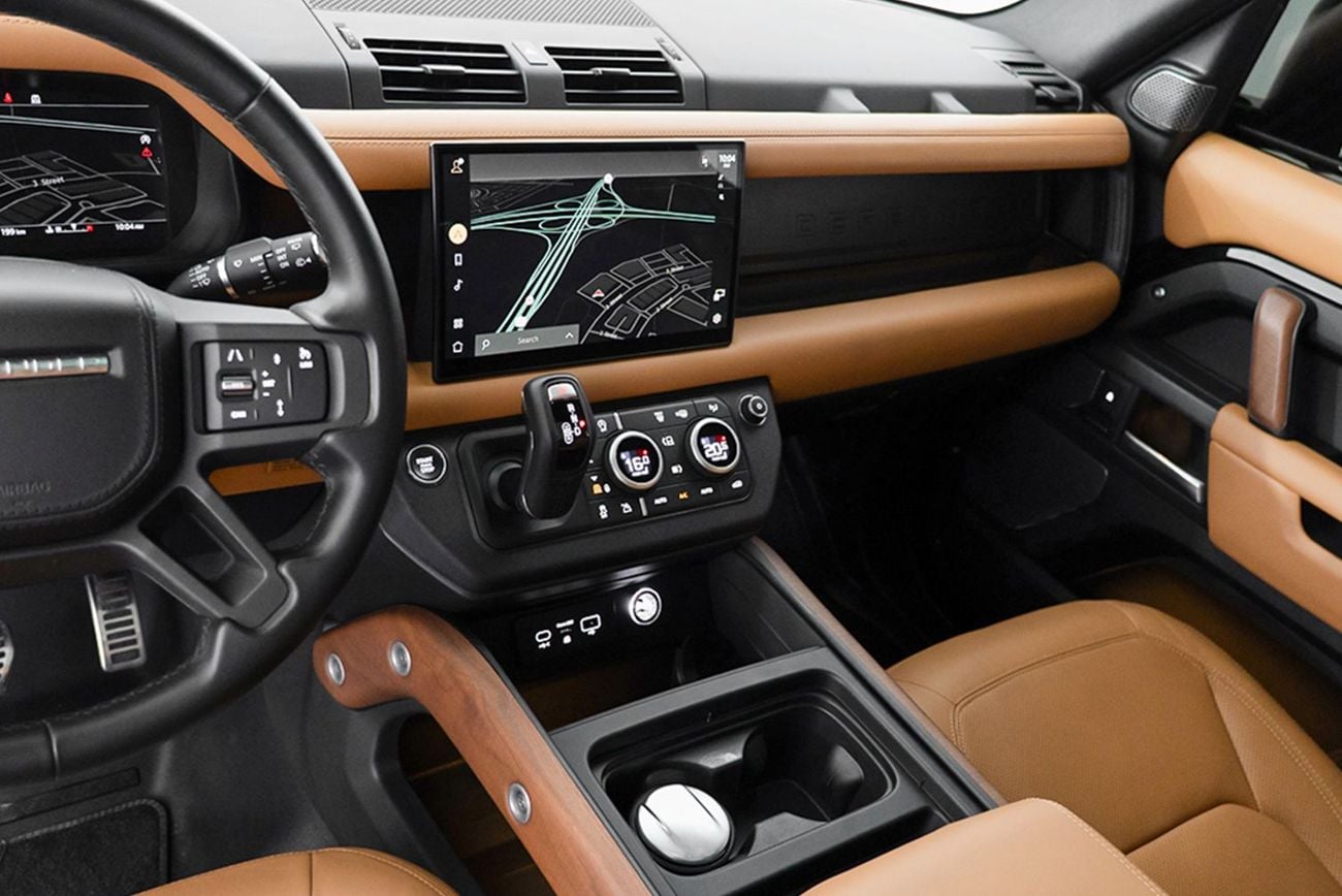 لاند روفر ديفندر P400 90 HSE 3.0L (6 Seater)