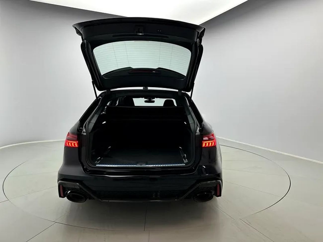 Audi RS6 Avant performance 630hp (Ref#05913)