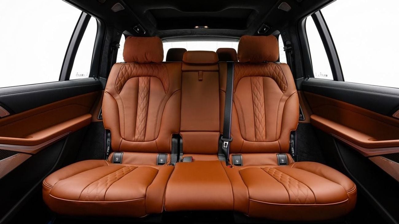 BMW X7 M60i - 2025 - GCC - Under Warranty