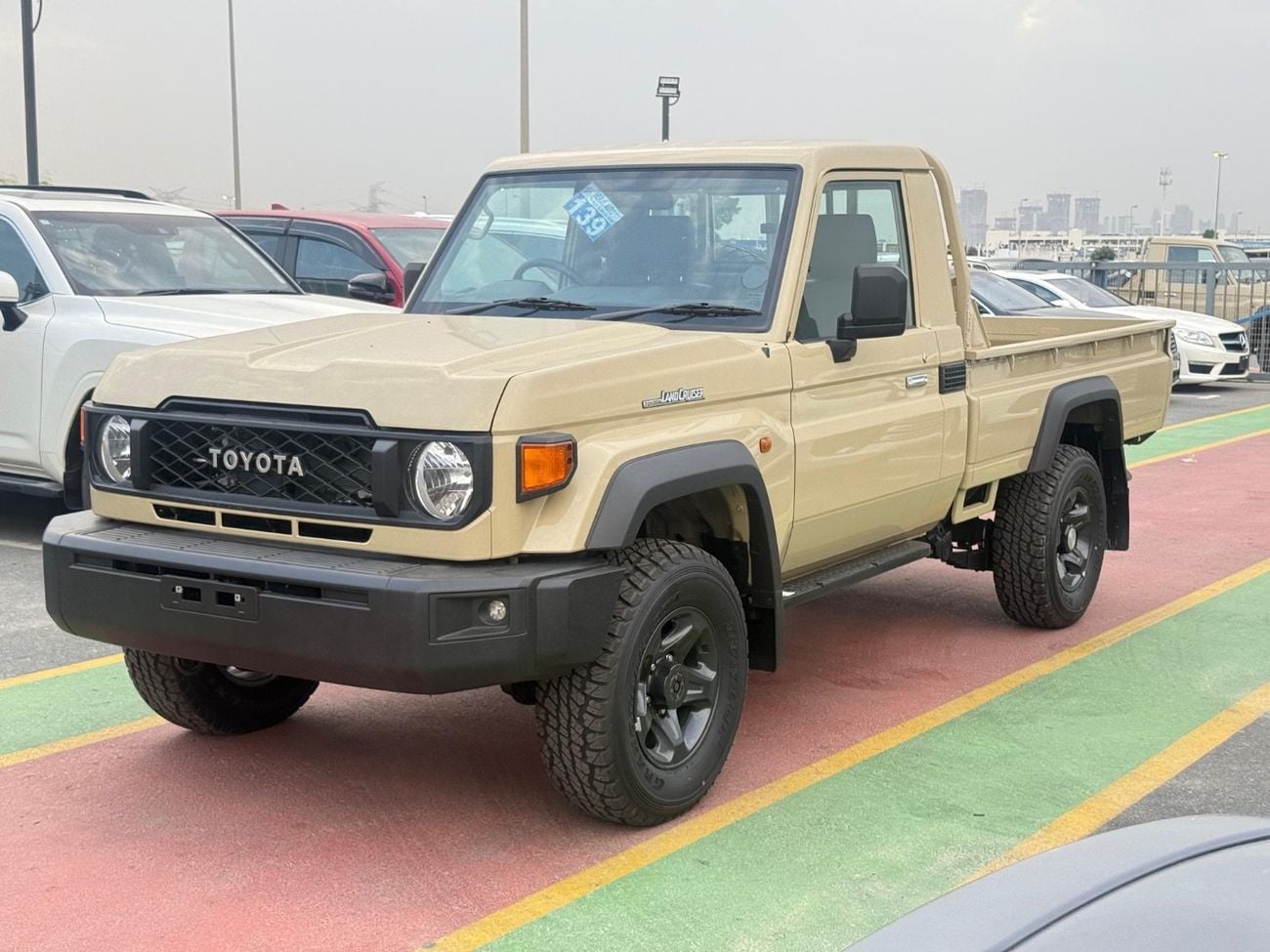 تويوتا لاند كروزر بيك آب LC79 4.2L V6 SINGLE CAB M/T