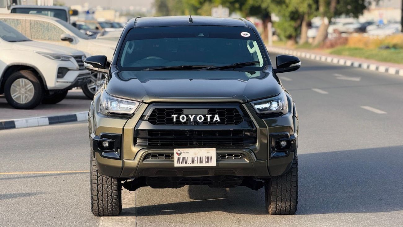 Toyota Hilux MODIFIED TO ROCCO | 2.8L DIESEL ENGINE | BOOT COVER | RHD