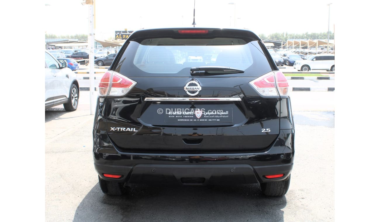 Nissan XTrail ACCIDENTS FREE - GCC - PERFECT CONDITION INSIDE OUT - BASE MODEL