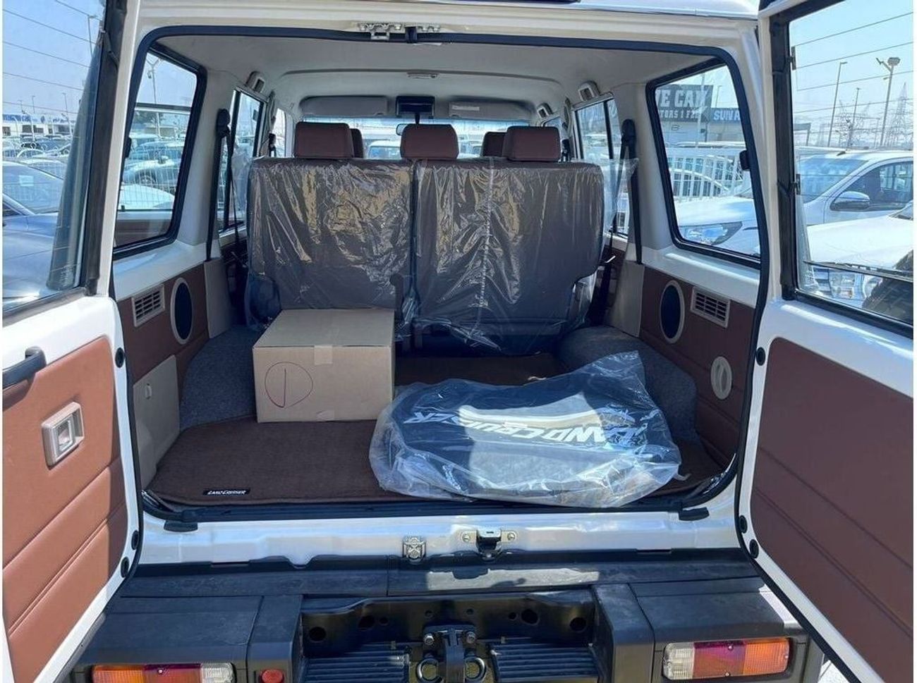 Toyota Land Cruiser 70 4,0L V6 A/T GAS LX