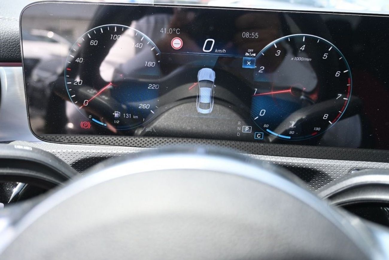 Mercedes-Benz CLA 200 Mercedes-Benz CLA 200 1.4L Turbo Petrol, FWD, 4 Doors, Radar, 360 Camera, Cruise Control, Front Elec