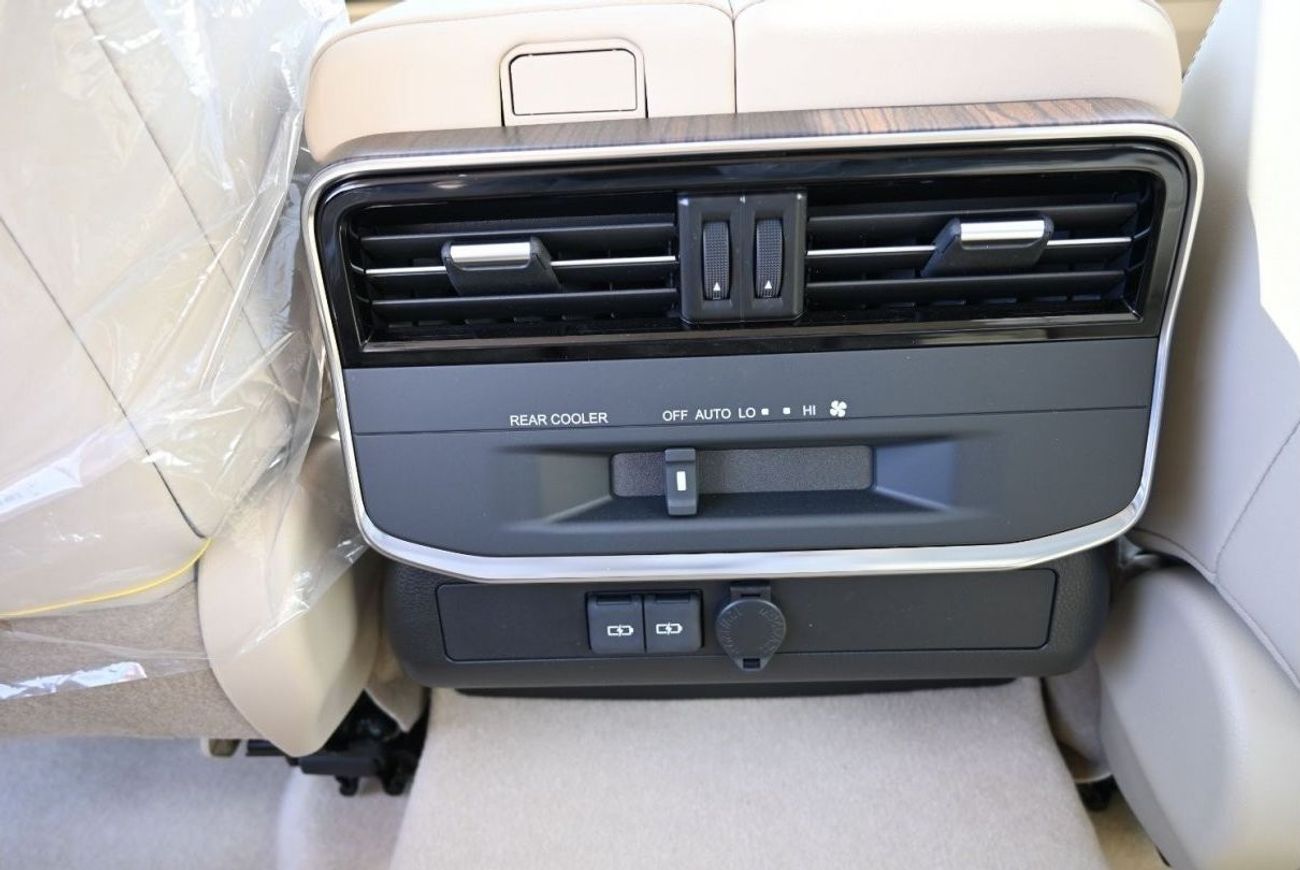 Toyota Land Cruiser Toyota Landcruiser (300 Series) 4.0L Petrol, SUV, 4WD, 5Doors, Cruise Control, Sunroof, Front Electr