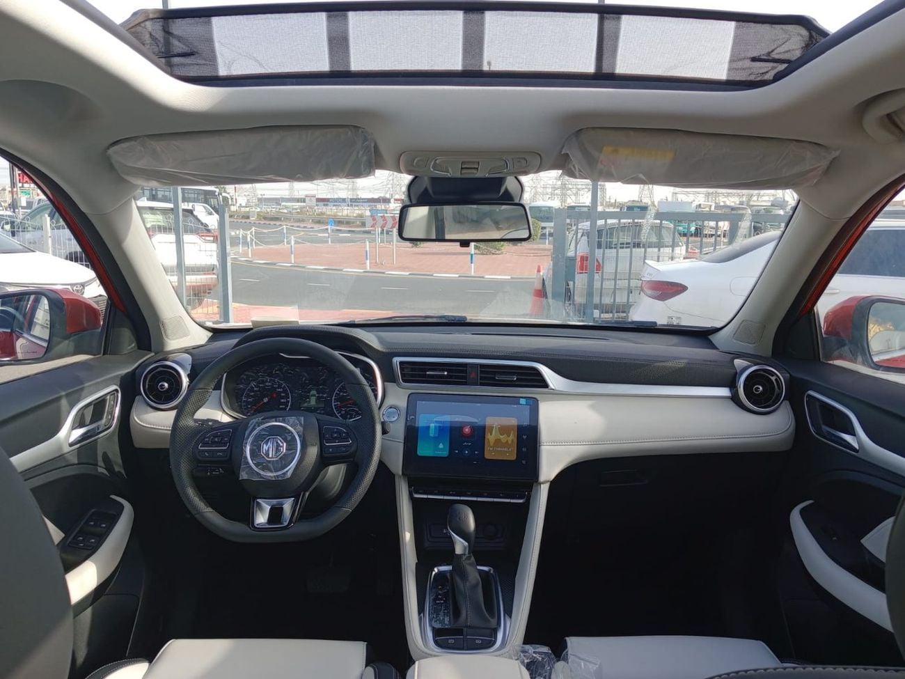 MG ZS LUX Used MG ZS  luxury  1.5L Petrol SUV FWD silver  color 2023 Model