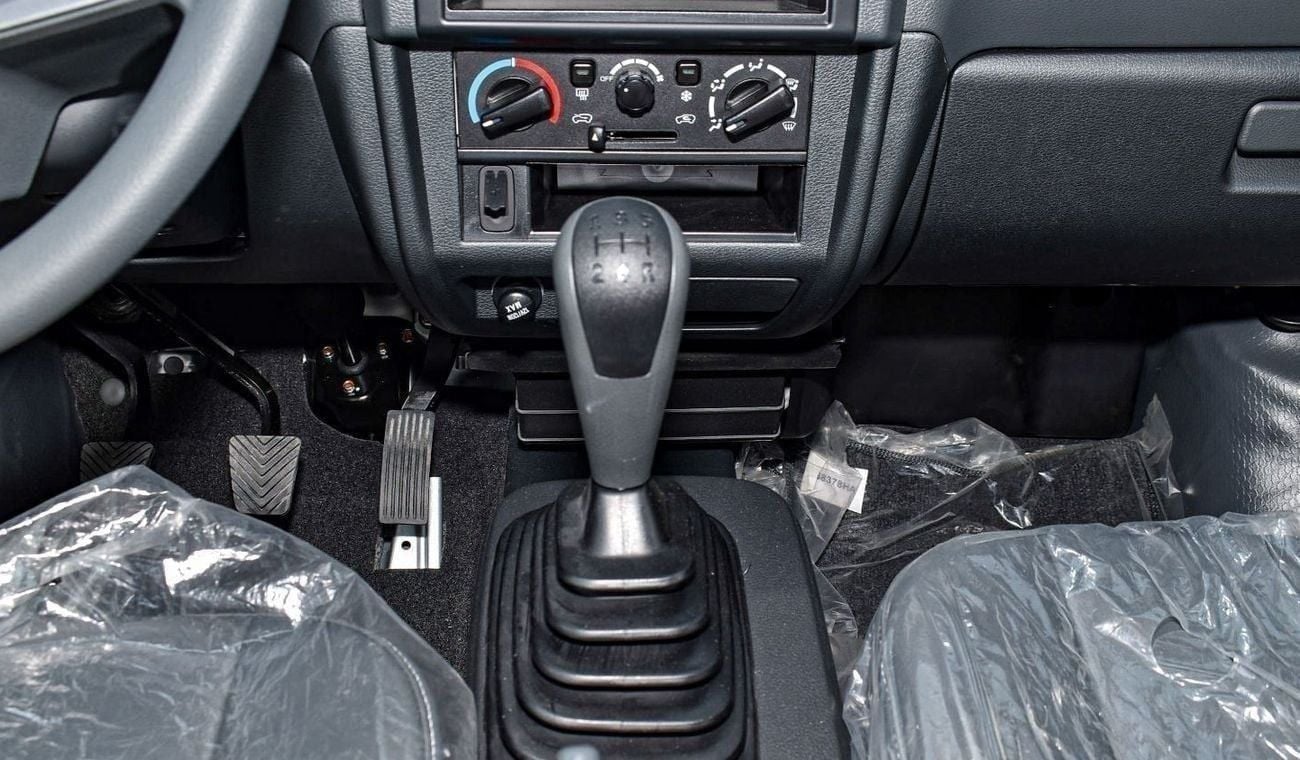 سي إم سي فيريكا فان ركاب بـ 8 مقاعد