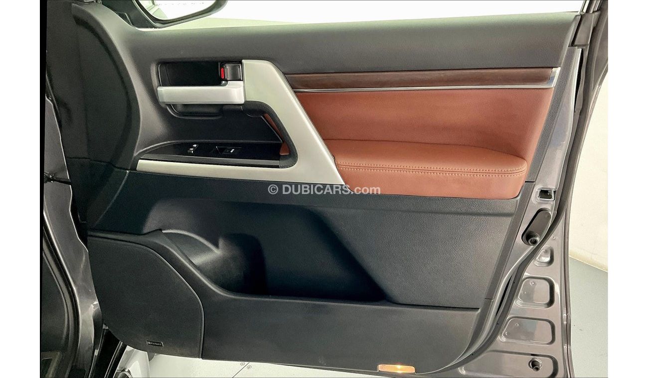 Toyota Land Cruiser VXR