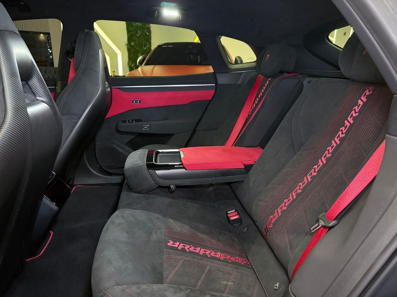 Zeekr 001 2024 Zeeker 001 FR - 11000km - Warranty and Service contract up on request