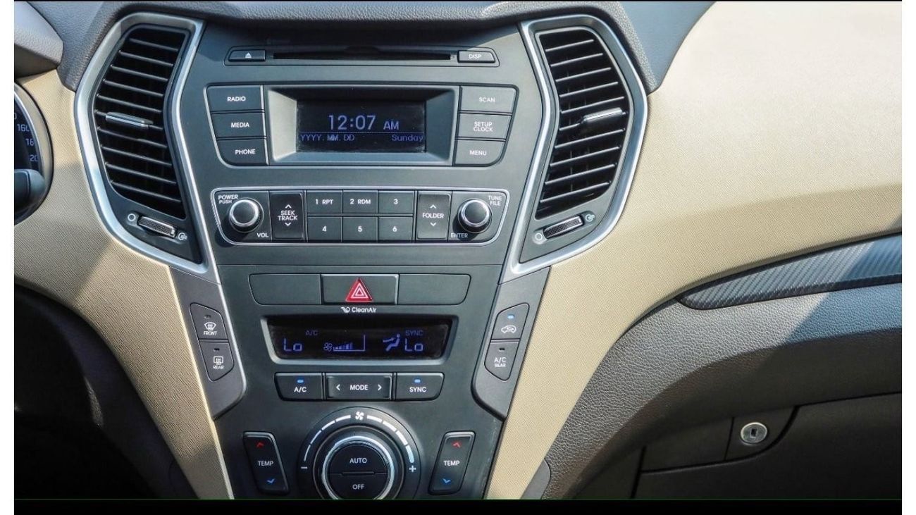 Hyundai Santa Fe GL خاليه من الحوادث