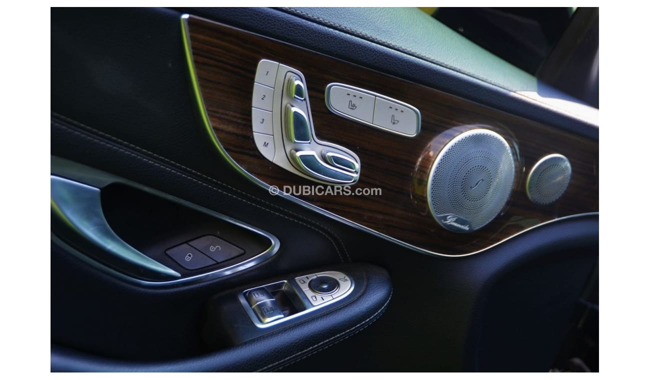 Mercedes-Benz C 300 MERCEDES--C300--FULL OPITION//GOOD CONDITION