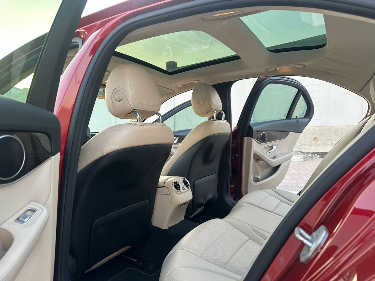 Mercedes-Benz C 300 Luxury 2.0L