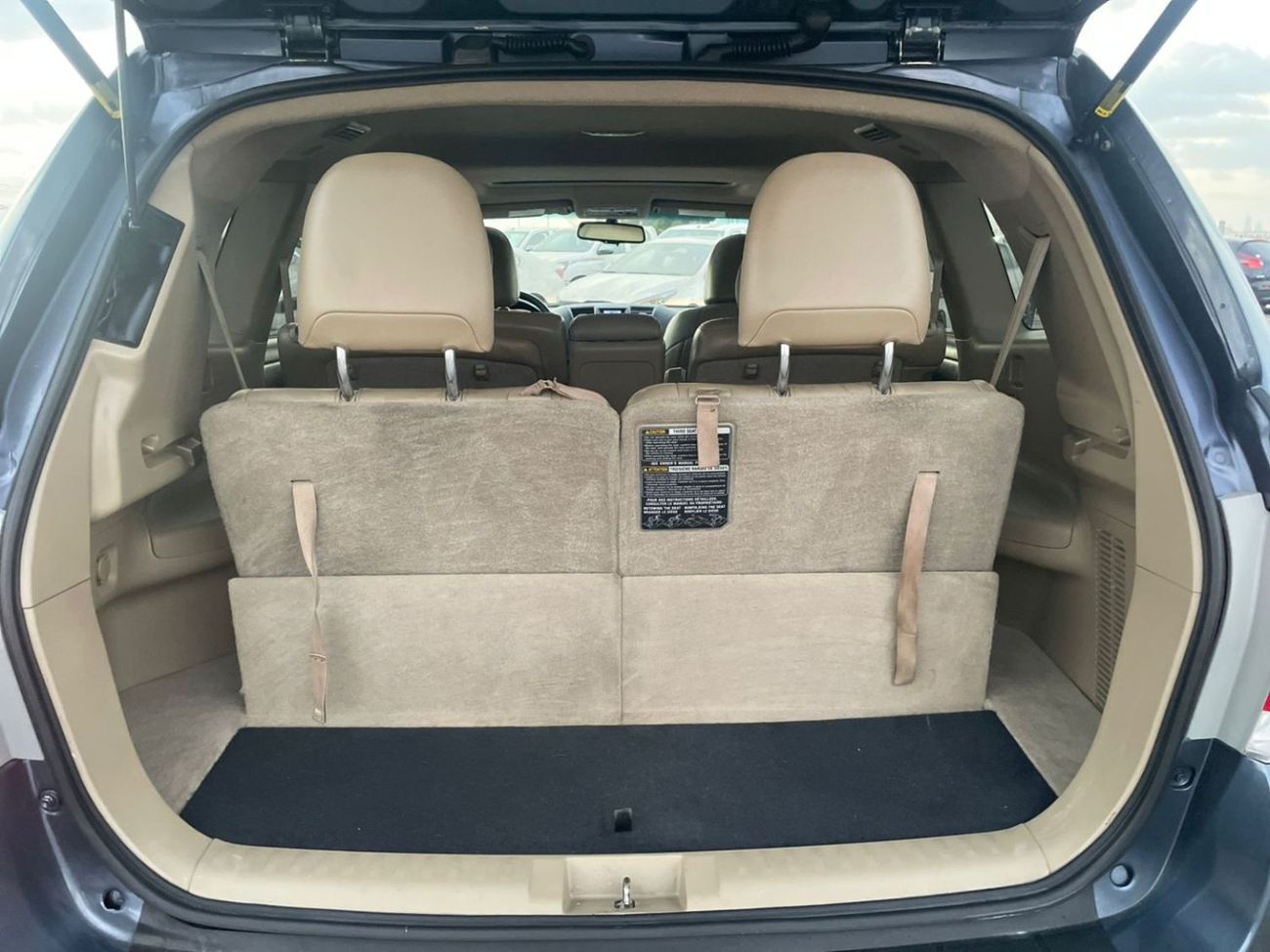 تويوتا هايلاندر 2012 Toyota Highlander Limited Edition Full Option - 3.5L V6 AWD 4x4 - 7 Seater Electric Seats 