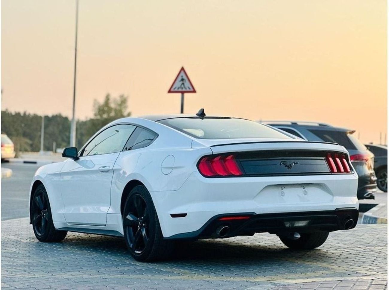 فورد موستانج EcoBoost FastBack | Monthly AED 1470/- | 0% DP | Blindspot | Touch Screen | # 12661