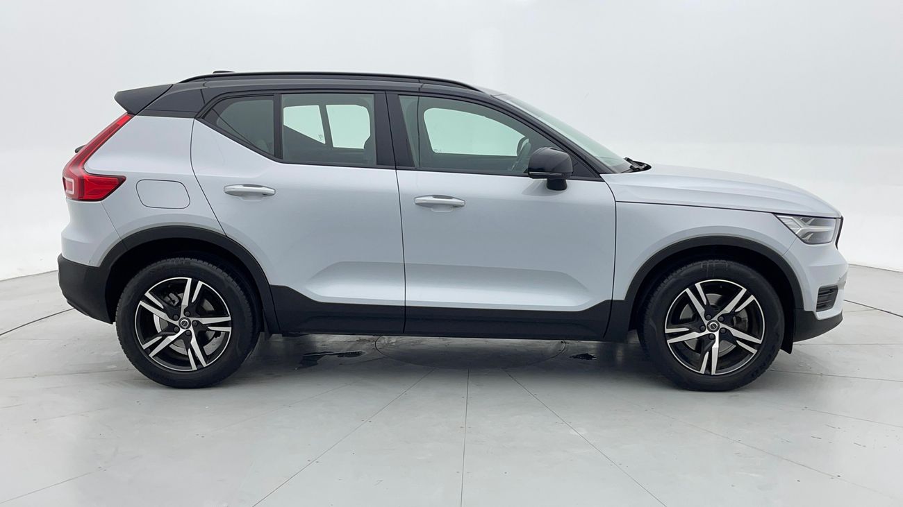 Volvo XC40 T4 R DESIGN 2 | Zero Down Payment | Free Home Test Drive