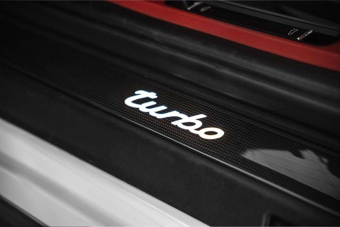 Porsche 911 Turbo 3.8L (520 HP) Coupe