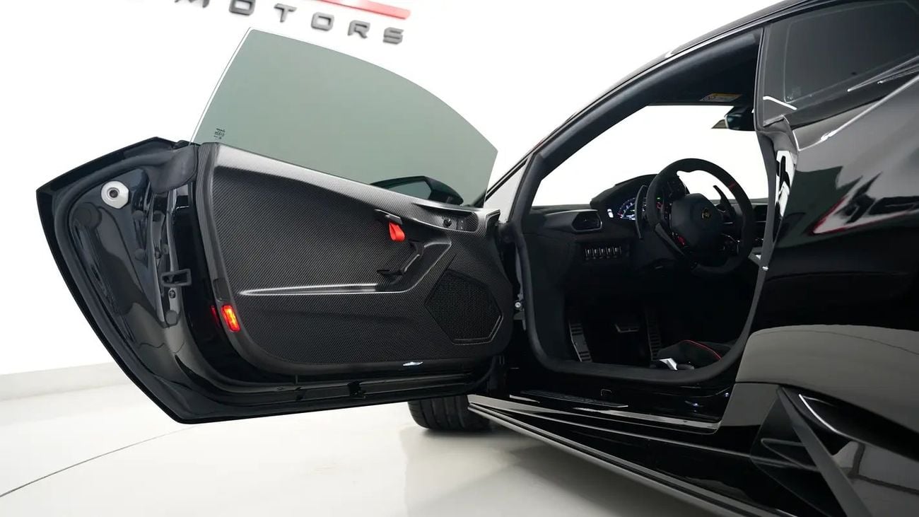 Lamborghini Huracan STO