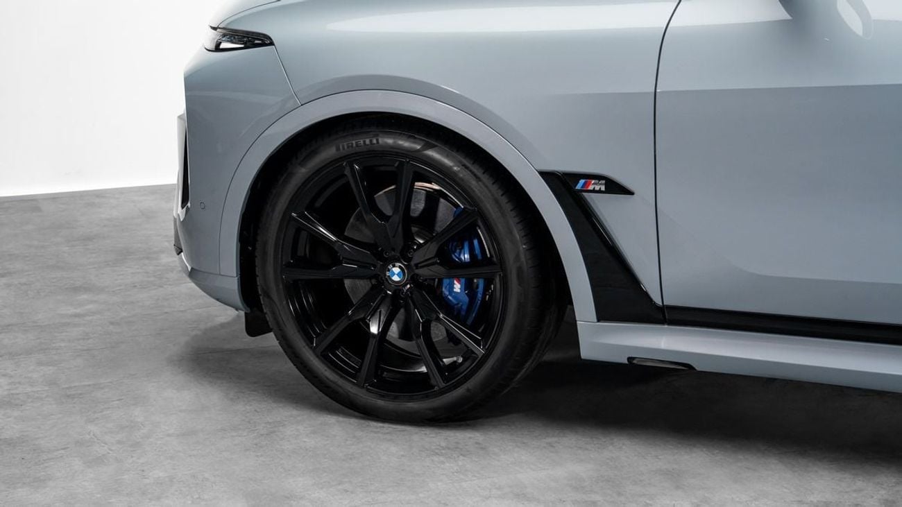 بي أم دبليو X7 M60i - 2025 - GCC - Under Warranty