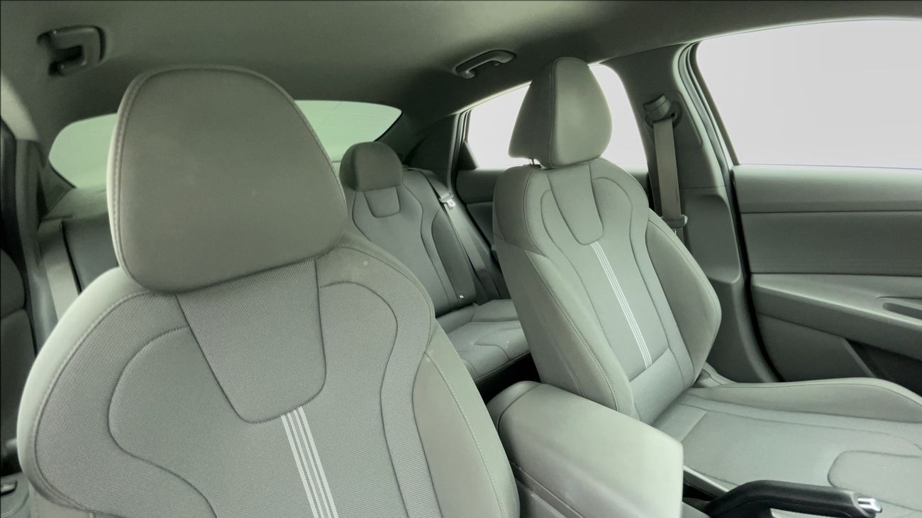 Hyundai Elantra SMART 1.6 | Zero Down Payment | Home Test Drive