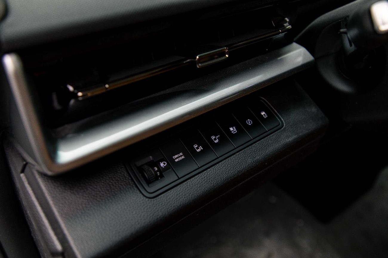 Geely Farizon 2025 Farizon Super Van - White inside Black and Brown | Export Only