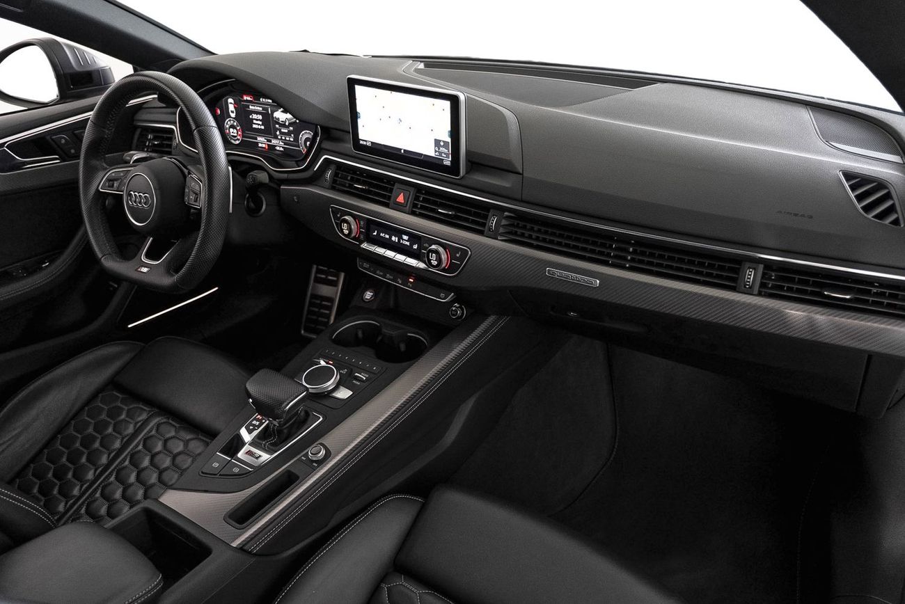 Audi RS5 TFSI quattro 2.9L