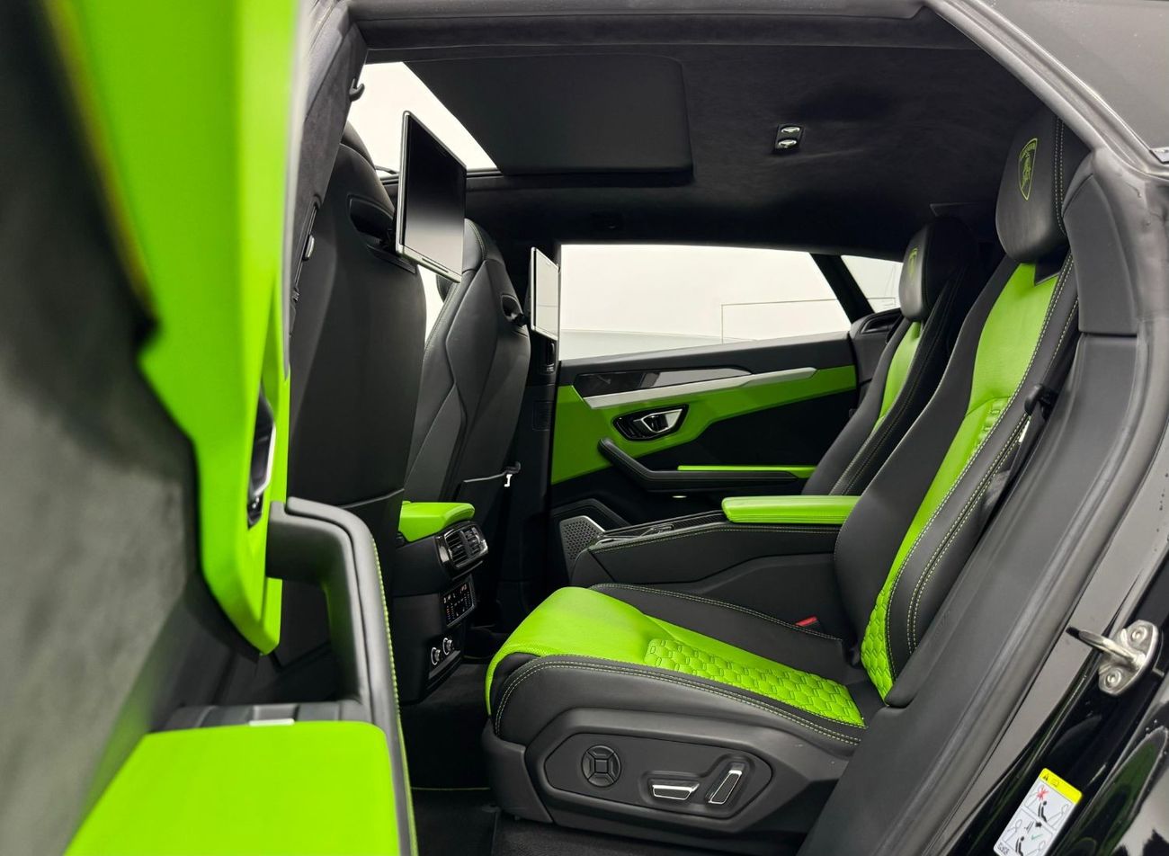 Lamborghini Urus 2021 Lamborghini Urus, 2025 Lamborghini Warranty + Service Pack, Fully Loaded, Low Kms, GCC