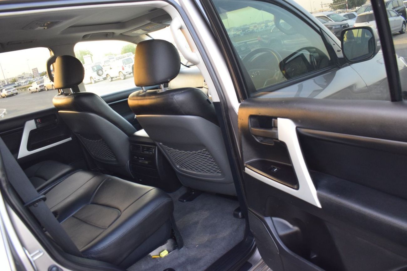تويوتا لاند كروزر Toyota Landcruiser VXR Diesel RHD V8 Full Option