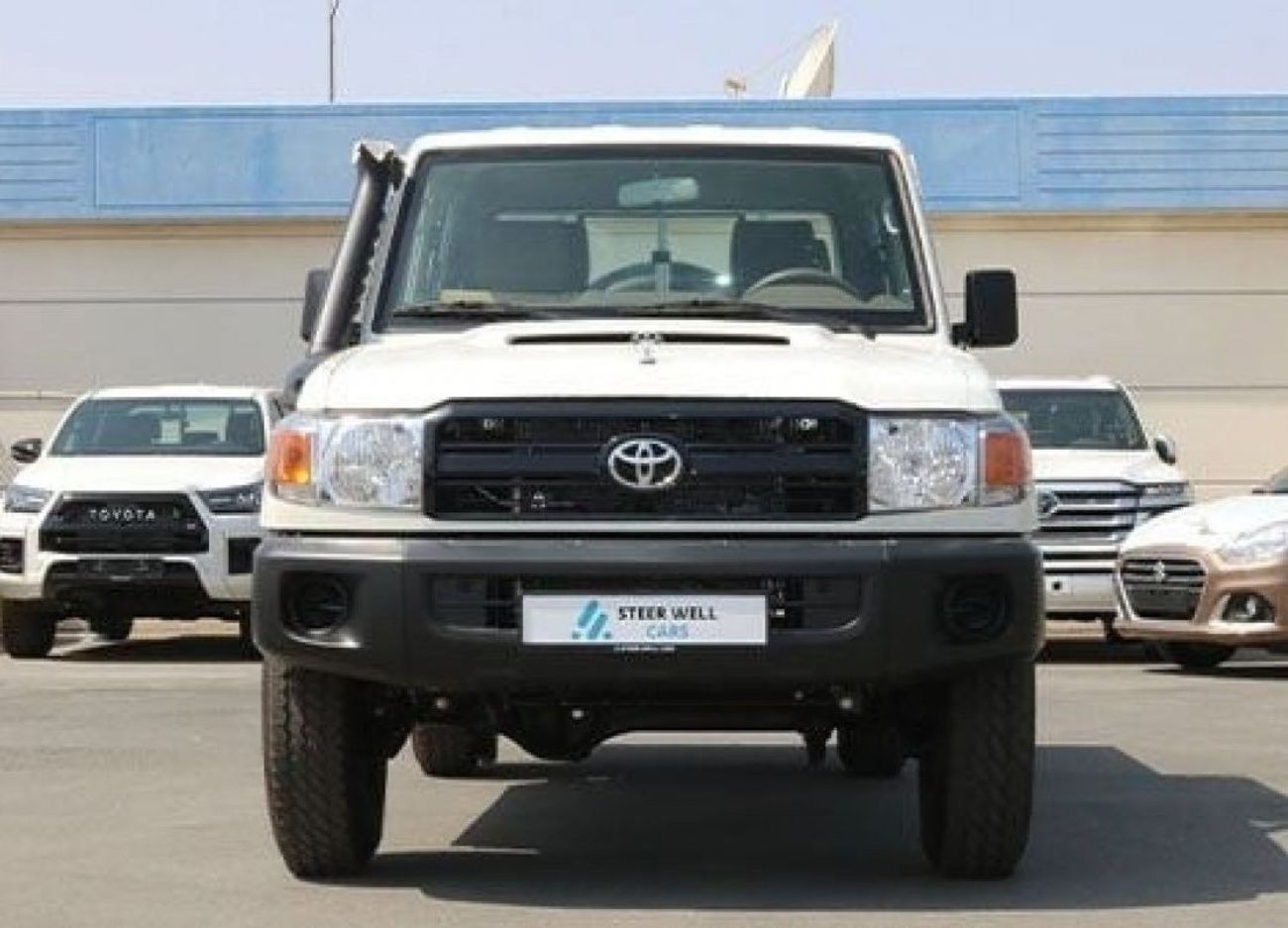 تويوتا لاند كروزر بيك آب PRICE REDUCED 2023 | LC 79 - 4.5L V8 DSL M/T DOUBLE CAB - POWER WINDOW - EXPORT ONLY