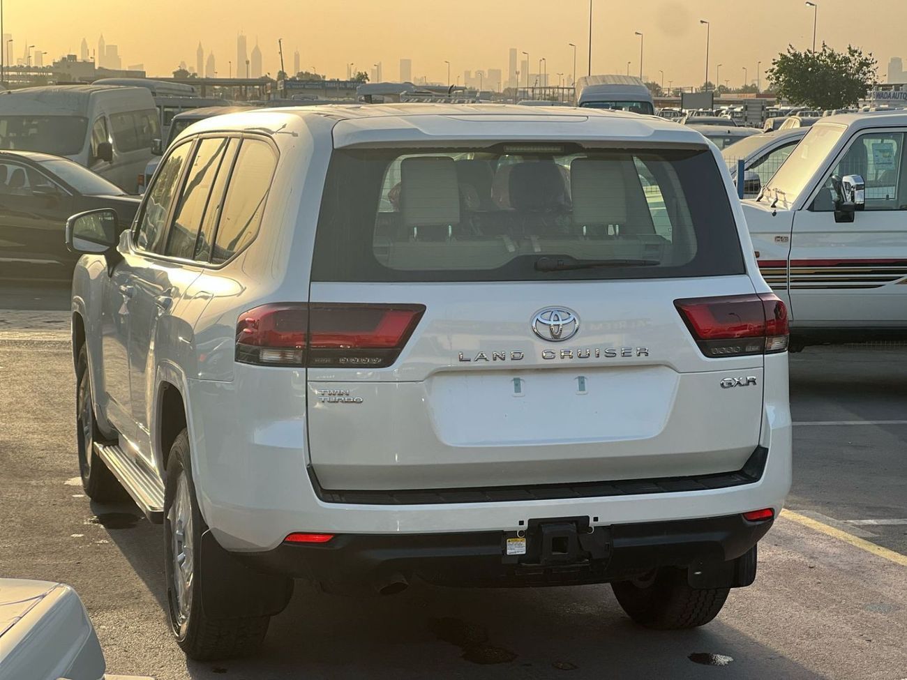 Toyota Land Cruiser TOYOTA LAND CRUISER LC300 GXR 3.5 2025