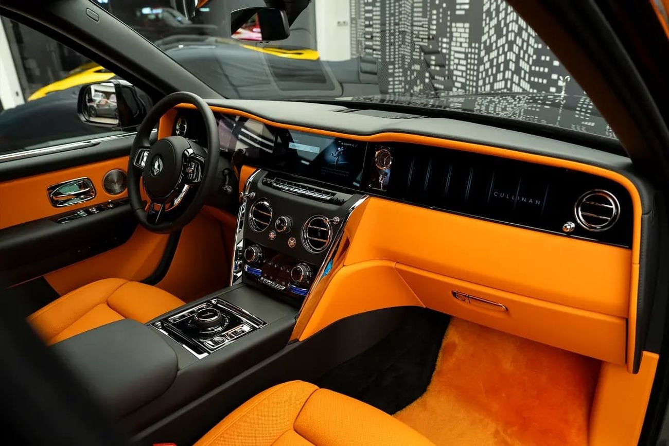 Rolls Royce Cullinan ROLLS ROYCE | CULLINAN SERIES 2 | SILVER BADGE | 2026MY BRAND NEW STD