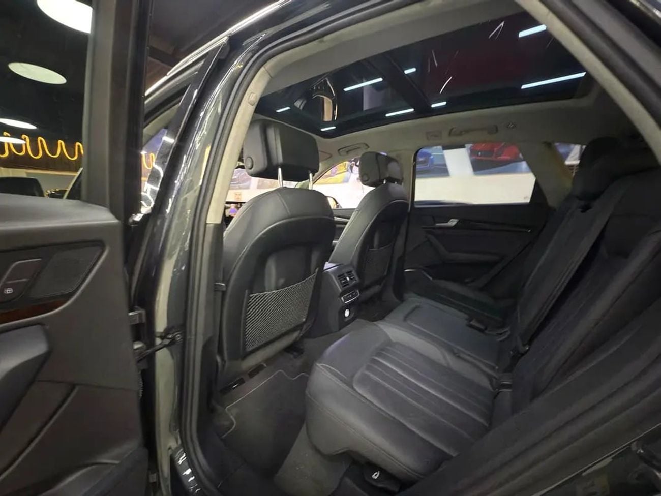 أودي Q5 45 TFSI American Specs - Low Mileage Luxury SUV