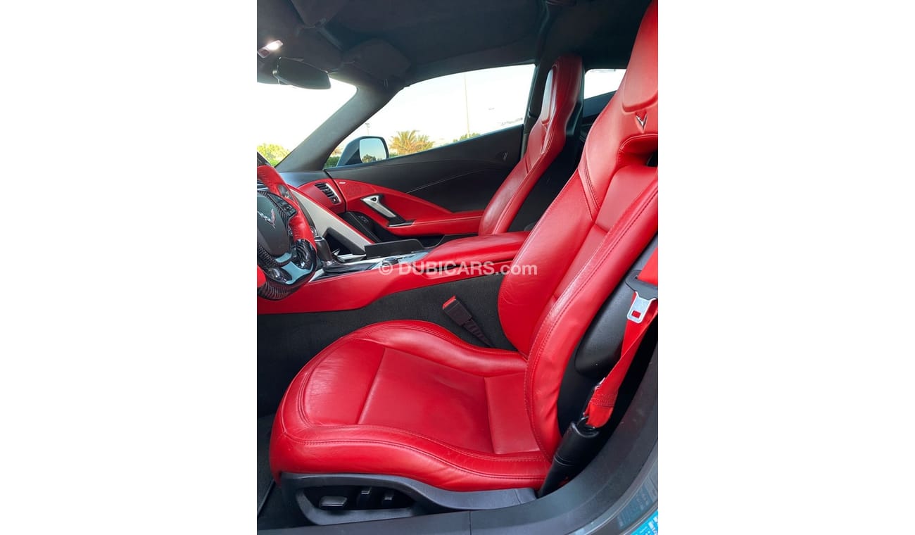 Chevrolet Corvette CHEVROLET CORVETTE C7 Z51 GCC 2015 FULL OPTION