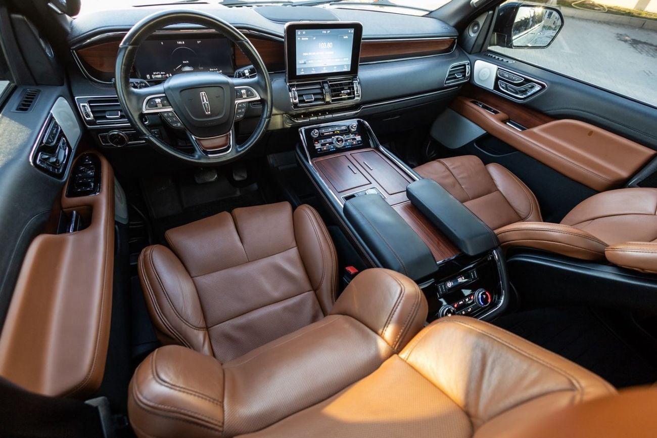Lincoln Navigator Reserve 3.5L Lincoln Navigator Reserve 2021 GCC | Warranty | Service Contract